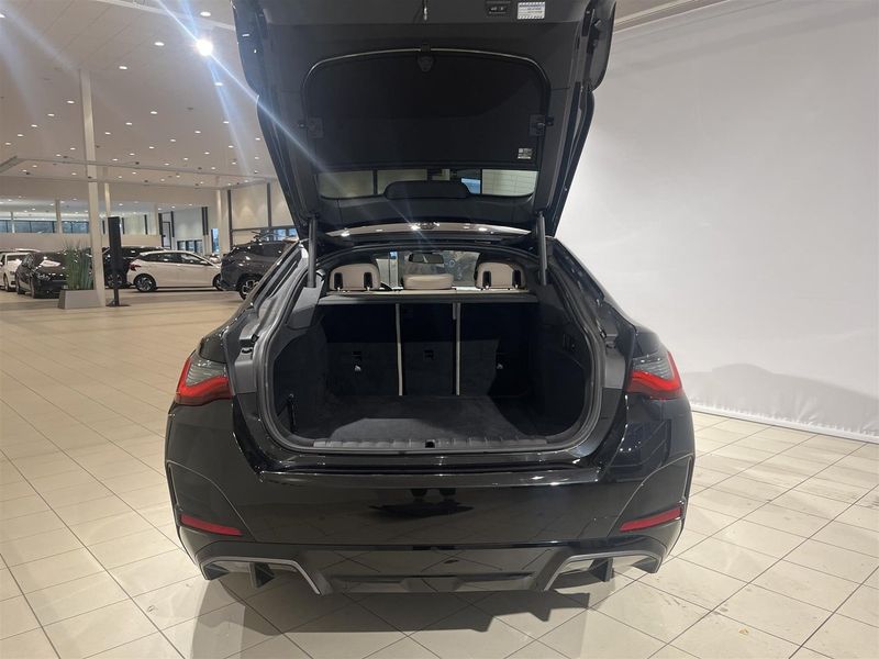 BMW i4 bild 5