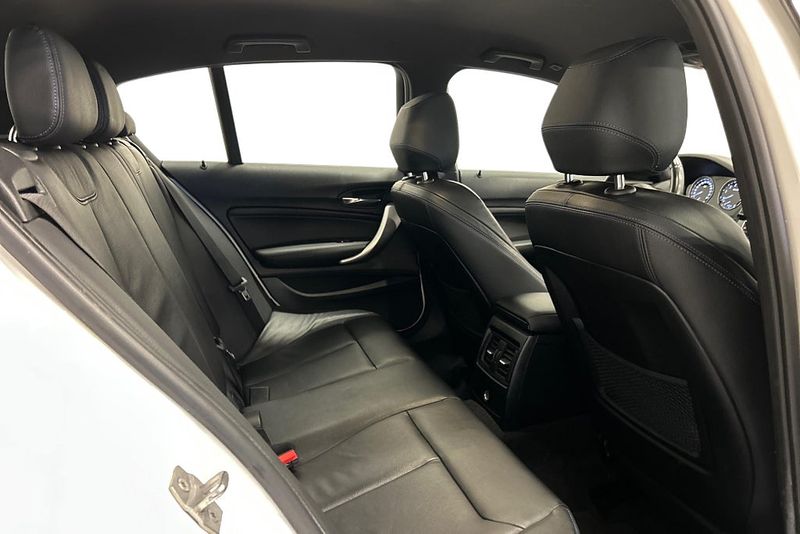 BMW 120 bild 19