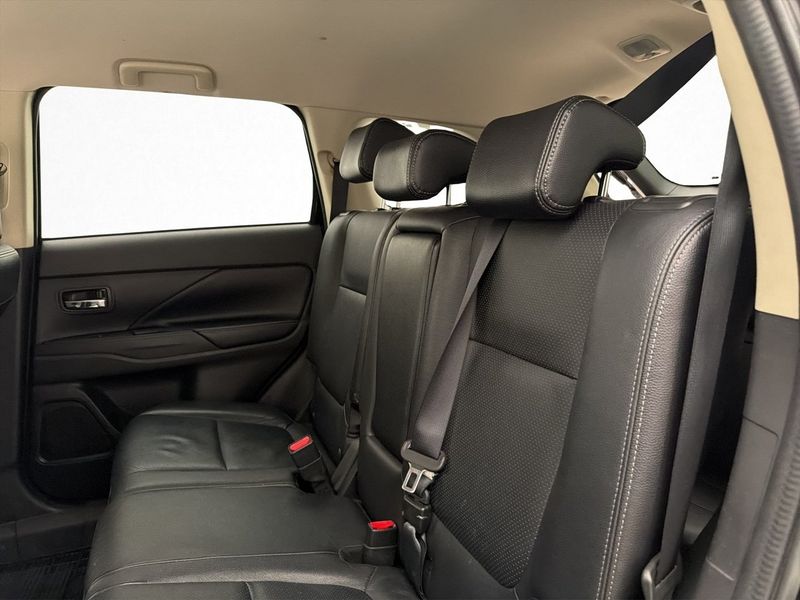 Mitsubishi Outlander bild 14