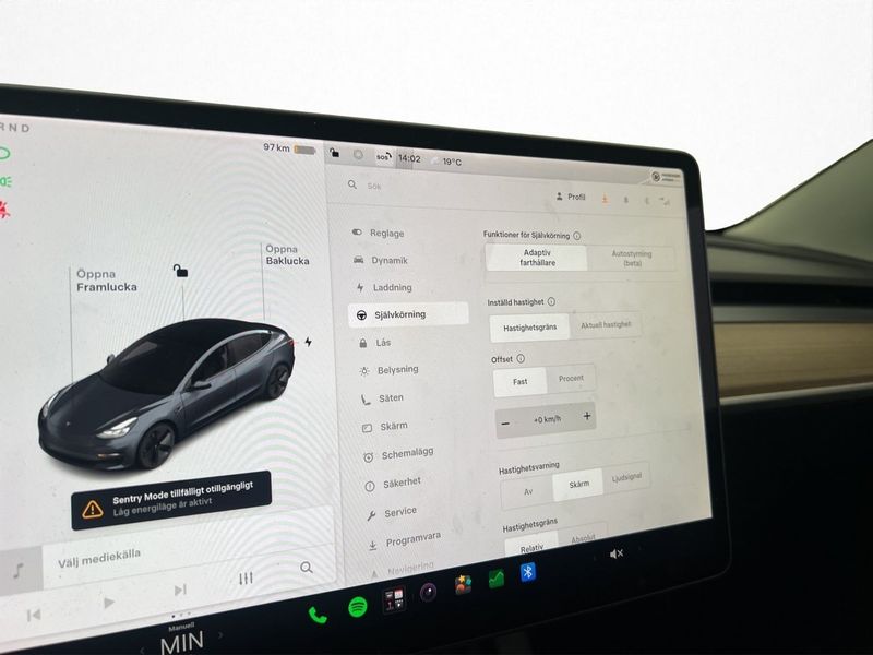 Tesla Model 3 bild 24