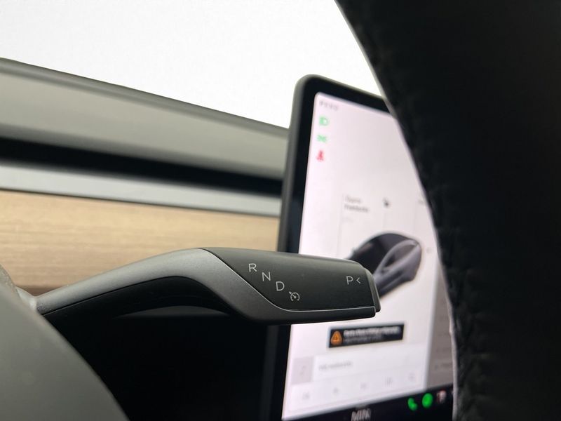 Tesla Model 3 bild 27