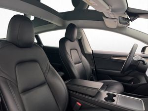Tesla Model 3 bild 11