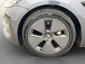 Tesla Model 3 bild 31