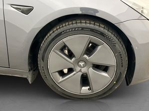 Tesla Model 3 bild 34