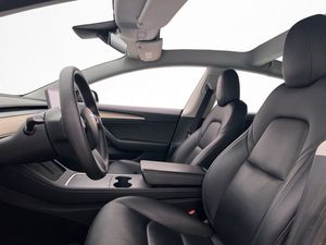 Tesla Model 3 bild 18