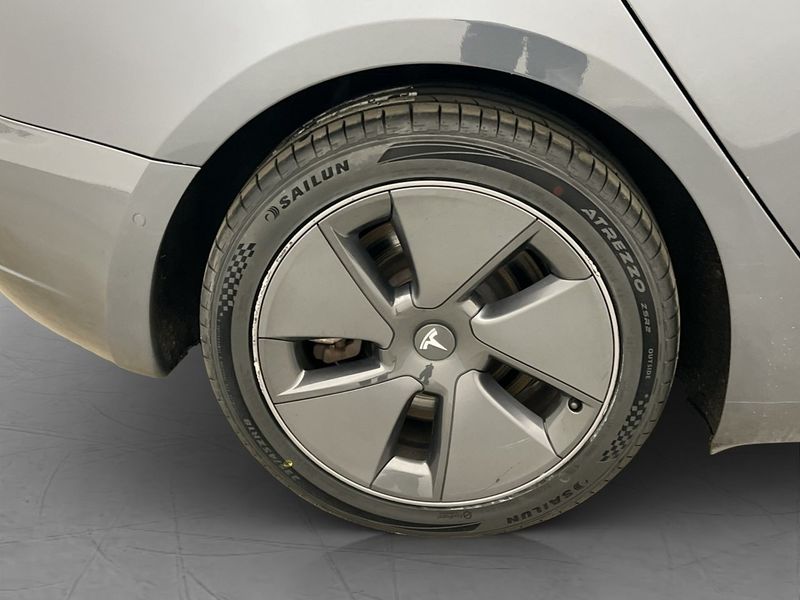 Tesla Model 3 bild 33