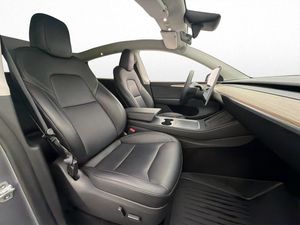 Tesla Model Y bild 11