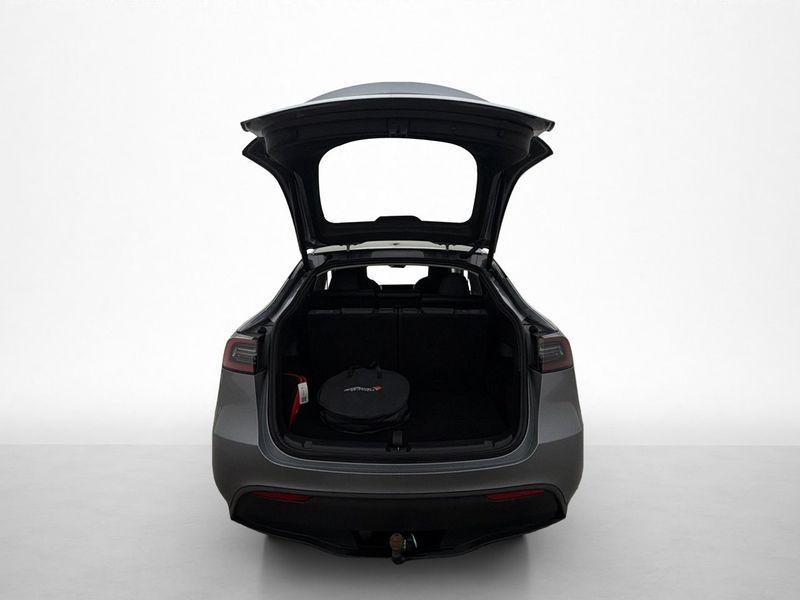 Tesla Model Y bild 14