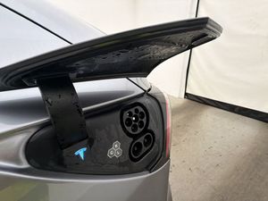 Tesla Model Y bild 29