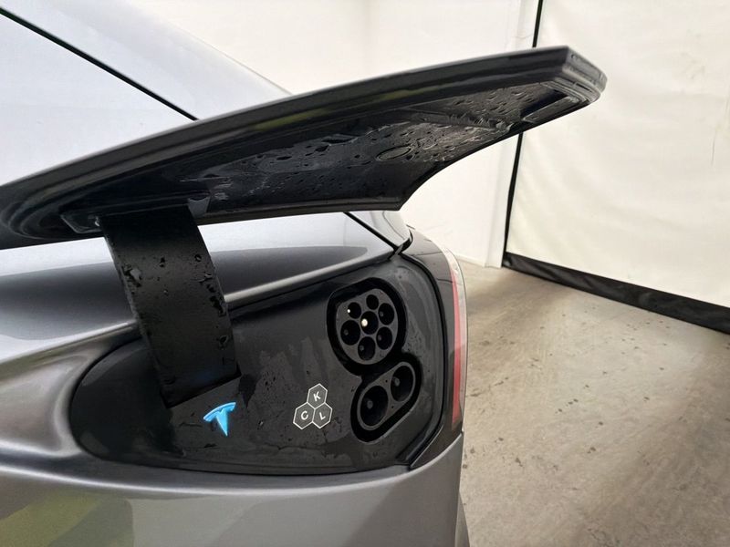 Tesla Model Y bild 29