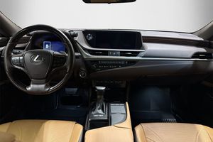 Lexus ES bild 7