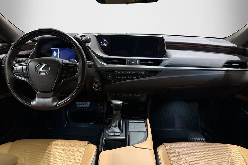 Lexus ES bild 7