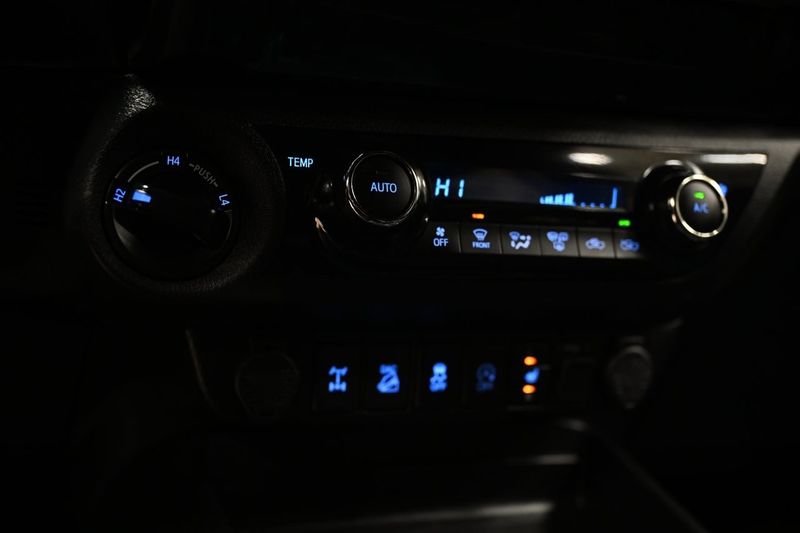 Toyota Hilux bild 22