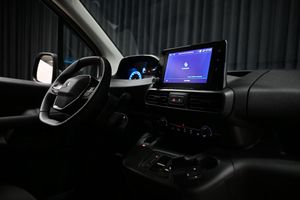 Peugeot e-Partner bild 38