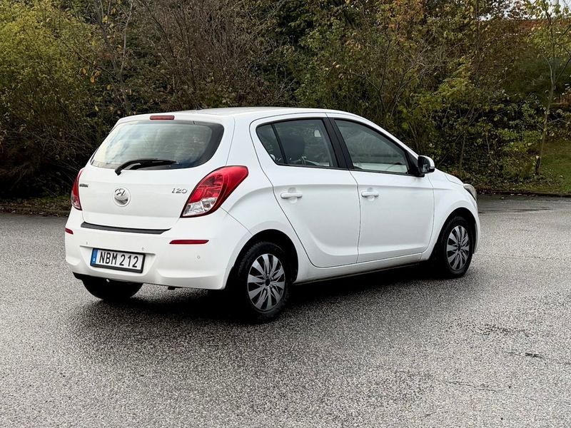 Hyundai i20 bild 3