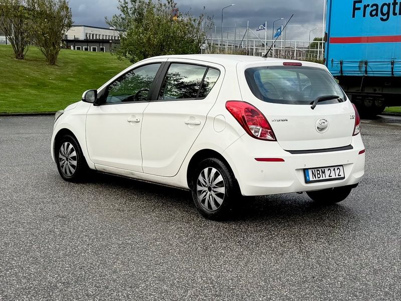 Hyundai i20 bild 4