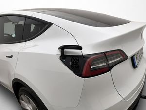 Tesla Model Y bild 26