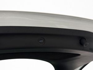 Tesla Model Y bild 32