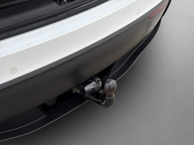 Tesla Model Y bild 10