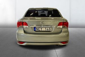 Toyota Avensis bild 7
