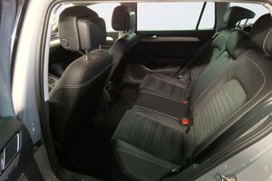 Volkswagen Passat bild 8