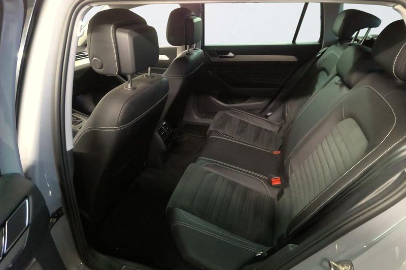 Volkswagen Passat bild 8