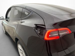 Tesla Model Y bild 34