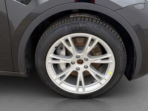 Tesla Model Y bild 11