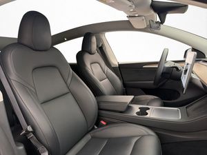 Tesla Model Y bild 16