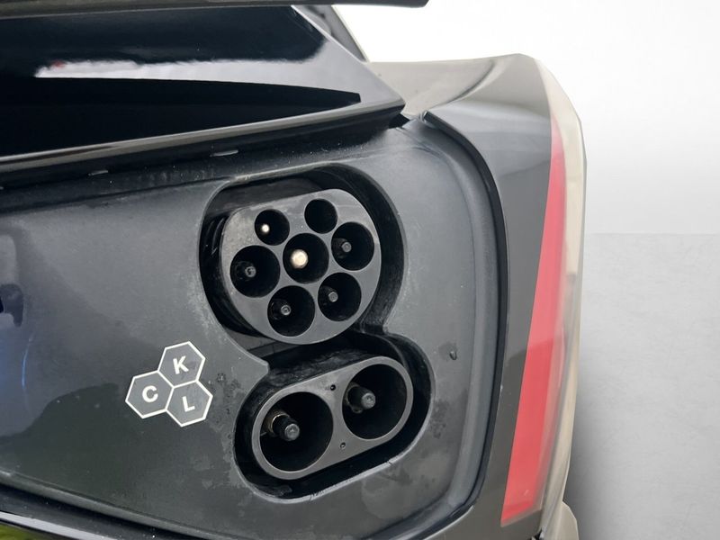 Tesla Model Y bild 19