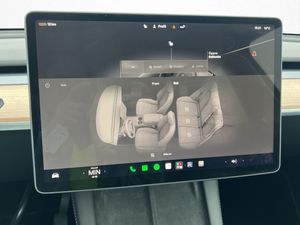 Tesla Model Y bild 34