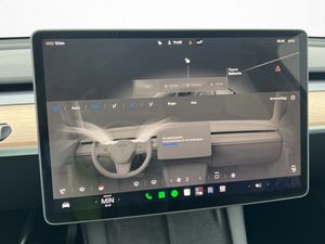 Tesla Model Y bild 33