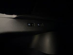 Tesla Model Y bild 12