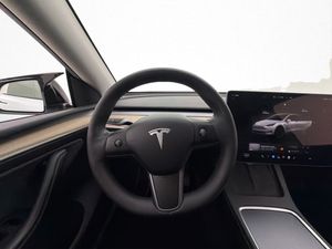 Tesla Model Y bild 27