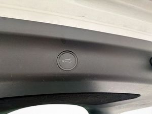 Tesla Model Y bild 11