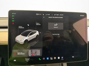 Tesla Model Y bild 17