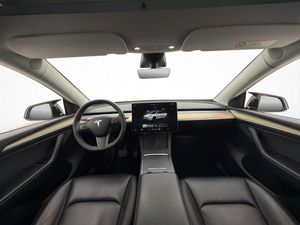 Tesla Model Y bild 26