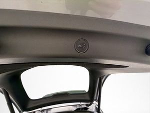 Tesla Model Y bild 11