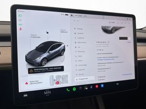 Tesla Model Y bild 25