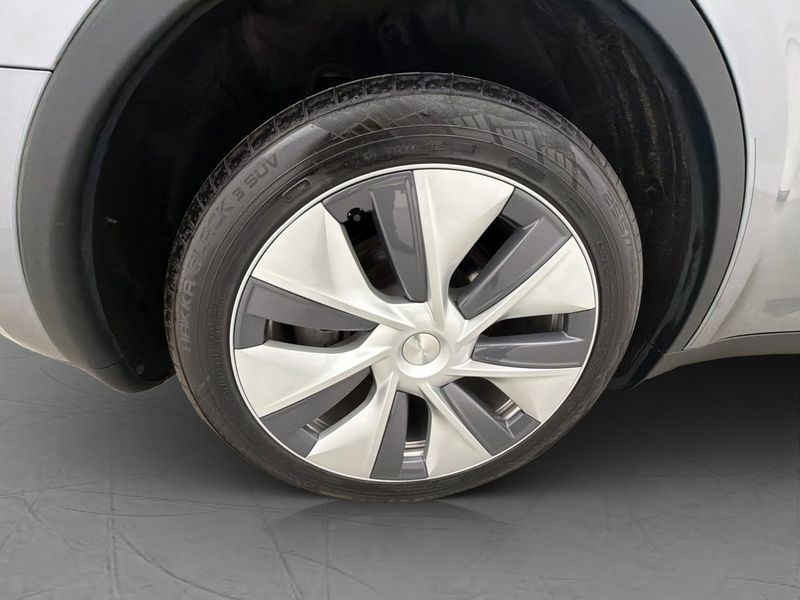 Tesla Model Y bild 33