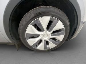 Tesla Model Y bild 34