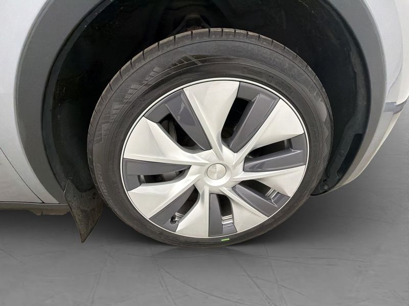 Tesla Model Y bild 34