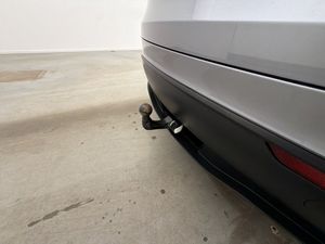 Tesla Model Y bild 9