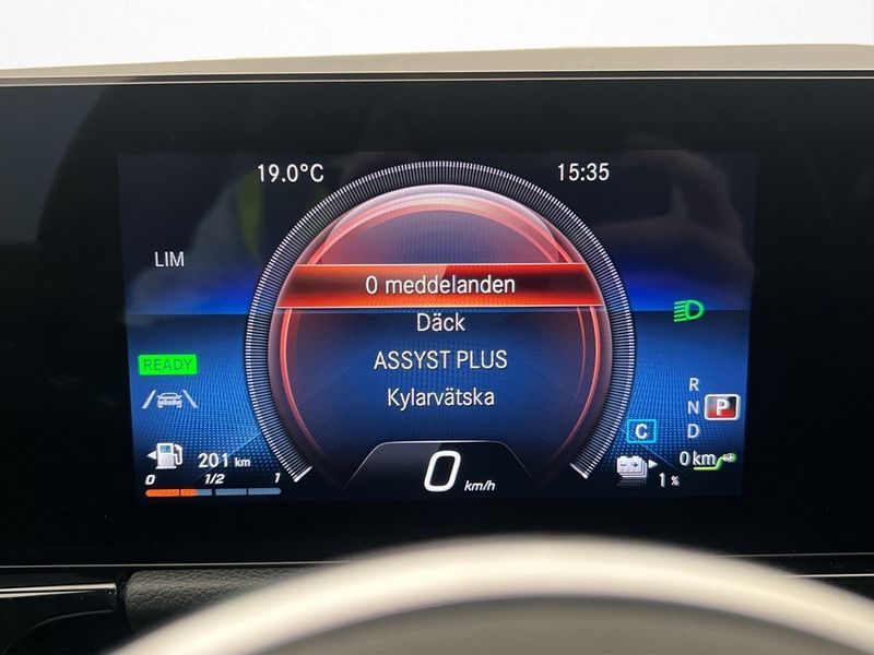 Mercedes GLA250 bild 18