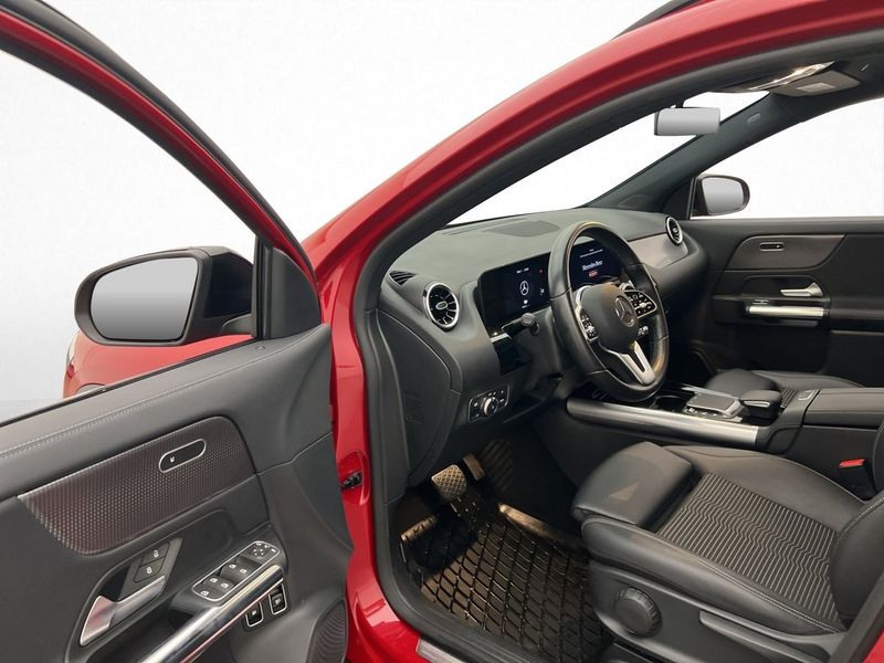 Mercedes GLA250 bild 13