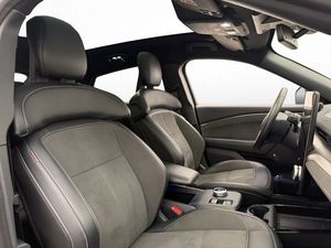 Ford Mustang Mach-E bild 32