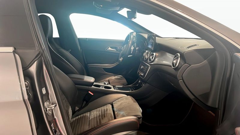 Mercedes CLA220 bild 3