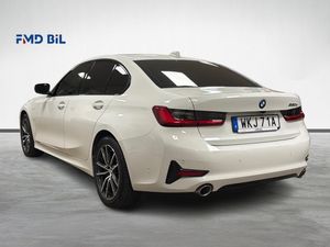 BMW 330 bild 7