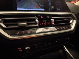 BMW 330 bild 19