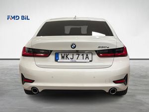 BMW 330 bild 6